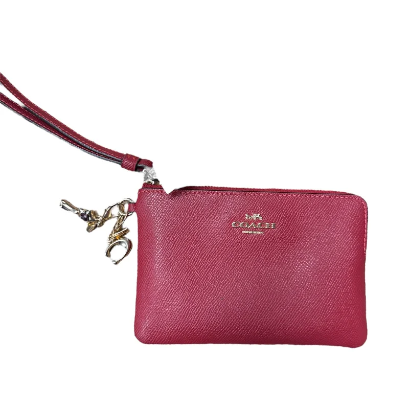 Coach Dempsey bags with a leather - wrapped drawstring for a luxurious feelWristlet Designer By Coach, Size: Small