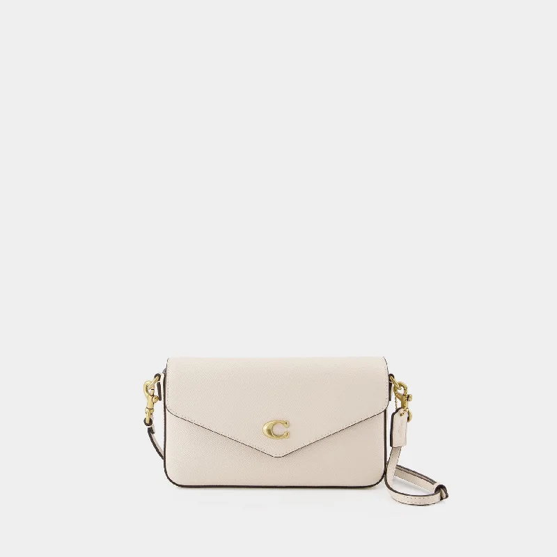 Coach bags with a chain - link trim and a leather body for a modern edgeWyn Crossbody bag - Coach - Leather - White