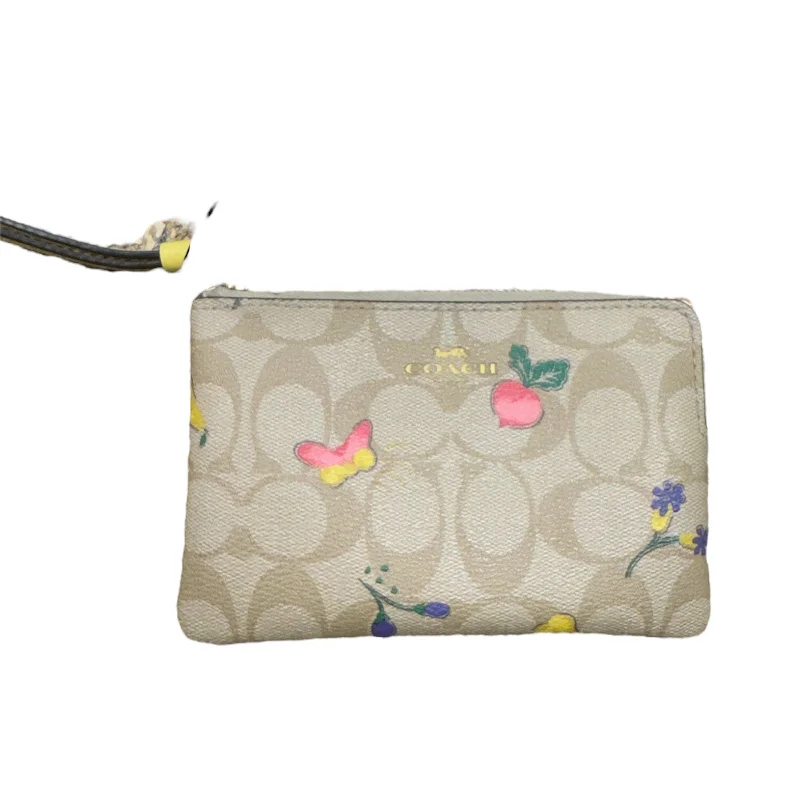 Coach bags with a patent - leather finish for a shiny and sophisticated appearanceWristlet Designer By Coach, Size: Small