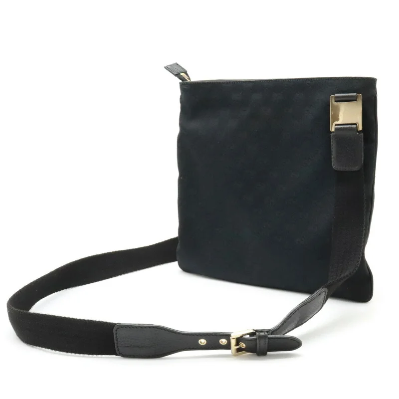 Gucci Marmont bags for women with a contrast - colored interiorGUCCI GG Canvas Horsebit Shoulder Bag Leather Black 145809