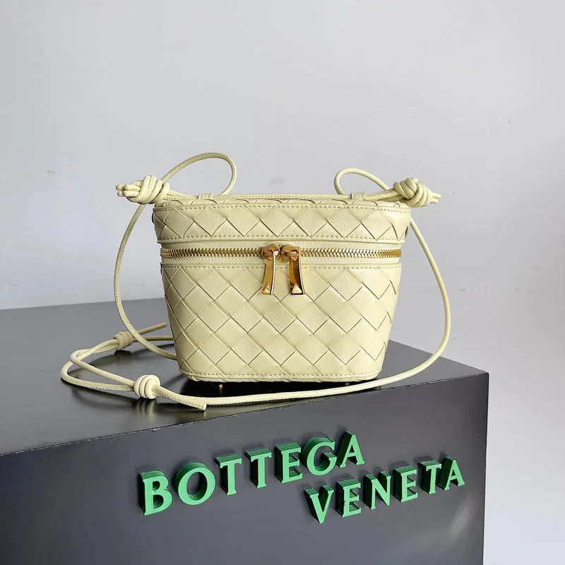 Bottega Veneta bags for language classesWhimsy Finds - Bottega Veneta Bags - 430