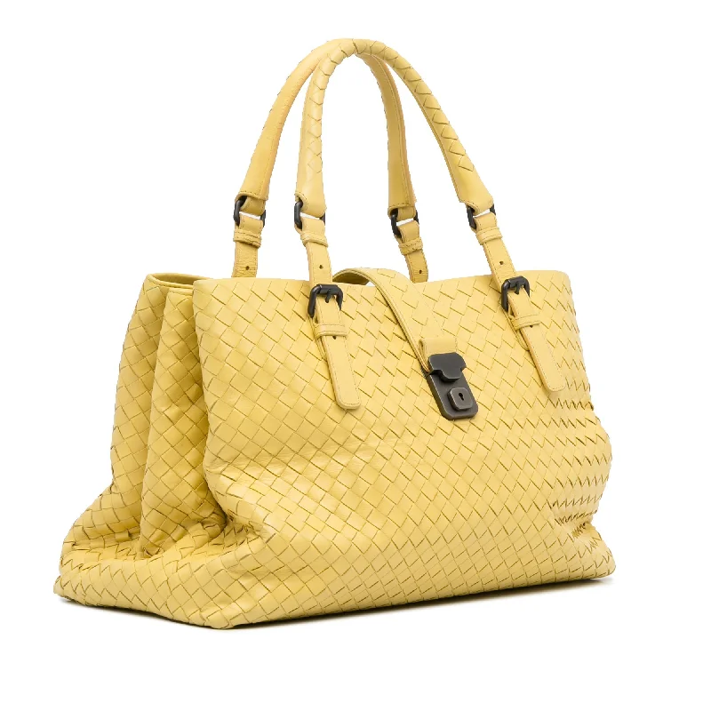 Bottega Veneta bags with ribbed texturesYellow Bottega Veneta Medium Intrecciato Roma Tote Bag