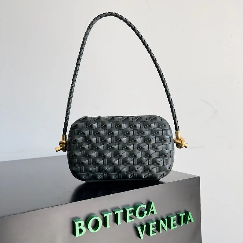 Bottega Veneta bags with magnetic snap closuresWhimsy Finds - Bottega Veneta Bags - 262