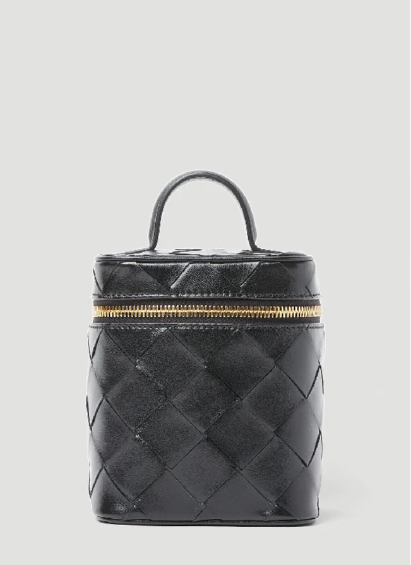 Bottega Veneta bags with embossed leather logosBottega Veneta Women Intrecciato Vanity Case