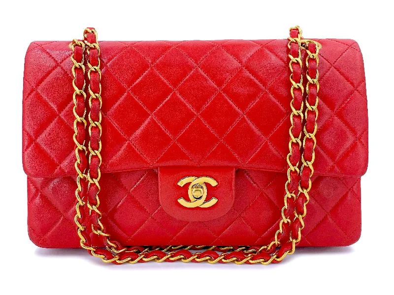 Chanel Quilted Leather Shoulder Bag for FashionistasChanel 1996 Vintage Red Medium Classic Double Flap Bag 24k GHW