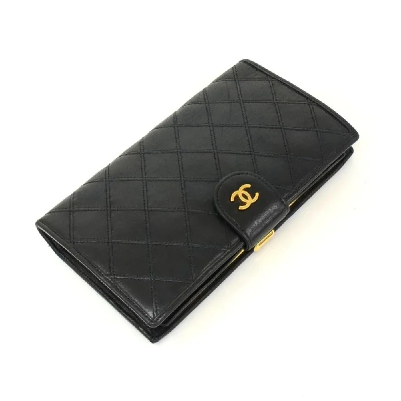 Chanel Limited Edition Handbag for CollectorsQuilted Leather Wallet