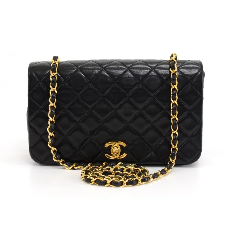 Chanel Vintage Inspired Handbag for Retro LoversQuilted Lambskin Leather Bag