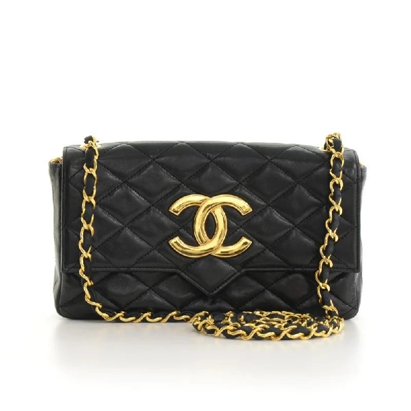 Chanel Lightweight Handbag for Daily ErrandsQuilted Lambskin Leather Single Flap Bag