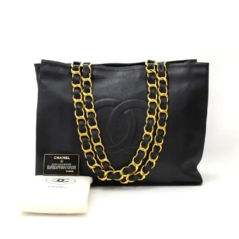 Chanel Vintage Inspired Handbag for Retro LoversJumbo Lambskin Leather Shopping Tote Bag