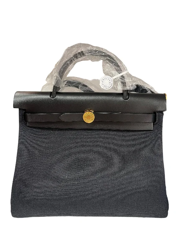 Durable Hermes Canvas - Trimmed Bags for Outdoor UseHermes Herbag 31 Navy / Black GHW #U SKC1692