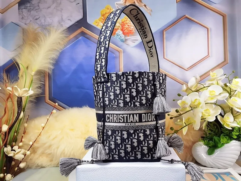 Trendsetting Christian Dior crossbody bags with a colorful strapChristian Dior  Bags - 3731