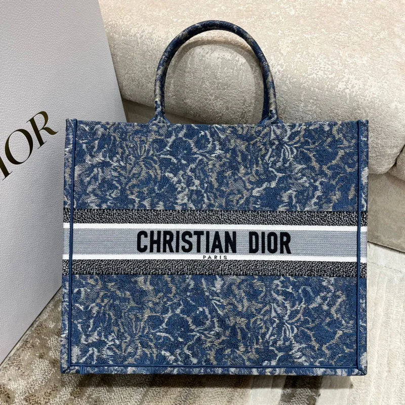 Christian Dior bags with a side - pocket for holding a water bottleChristian Dior  Bags - 3748