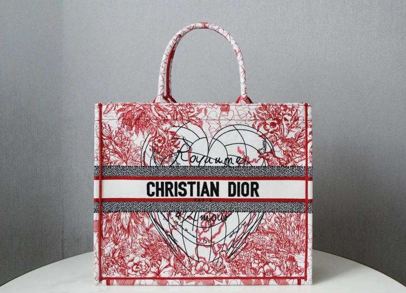 Christian Dior bags with a side - pocket for holding a water bottleChristian Dior  Bags - 3772