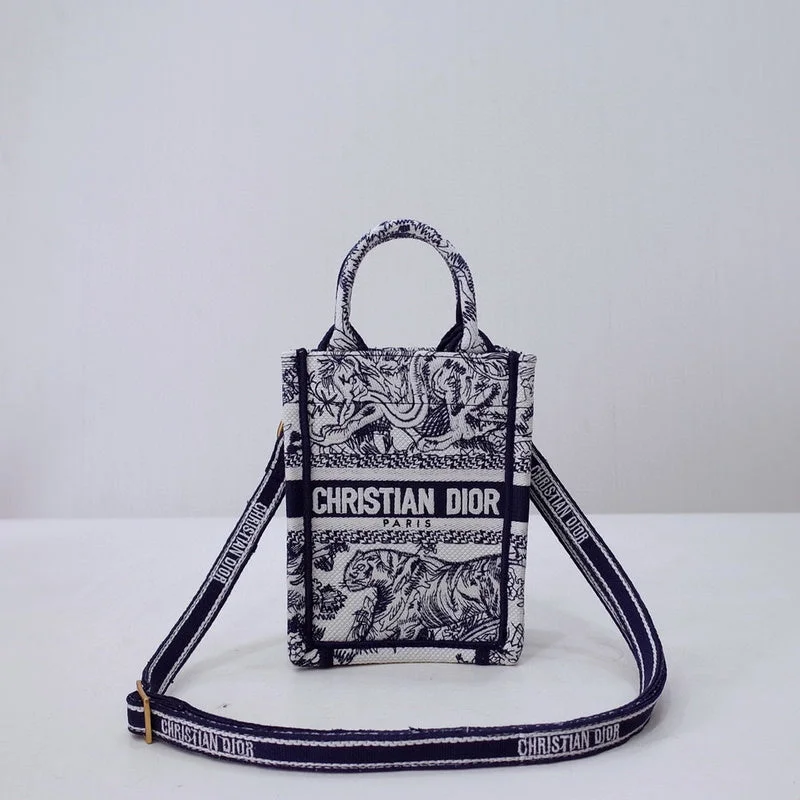 Christian Dior handbags with a removable shoulder strap for versatilityChristian Dior  Bags - 3796