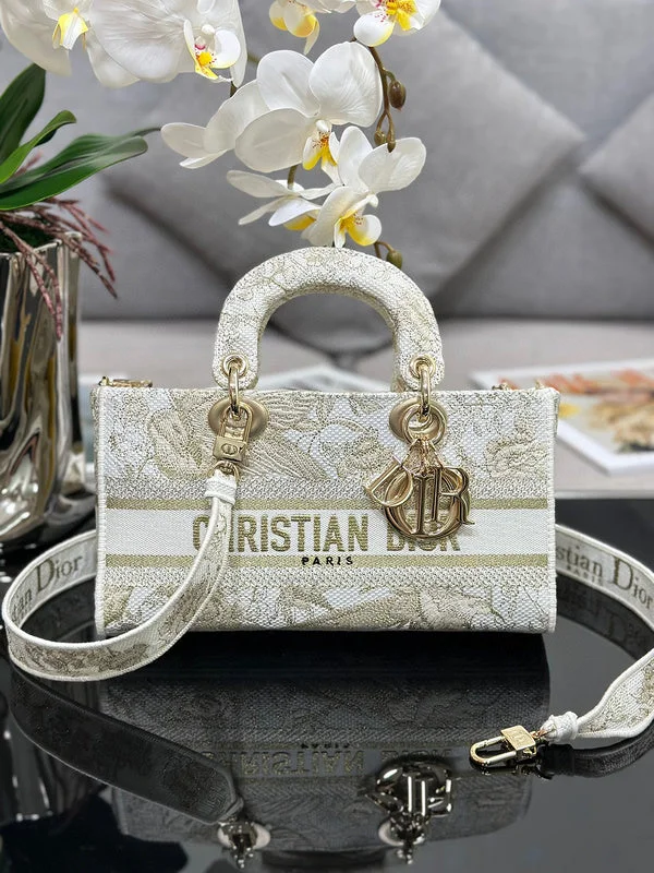 Christian Dior tote bags with a printed Dior logo on the frontChristian Dior  Bags - 380