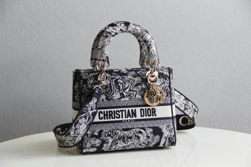 Stylish Christian Dior shoulder bags with a tassel - adorned zipperChristian Dior  Bags - 3828