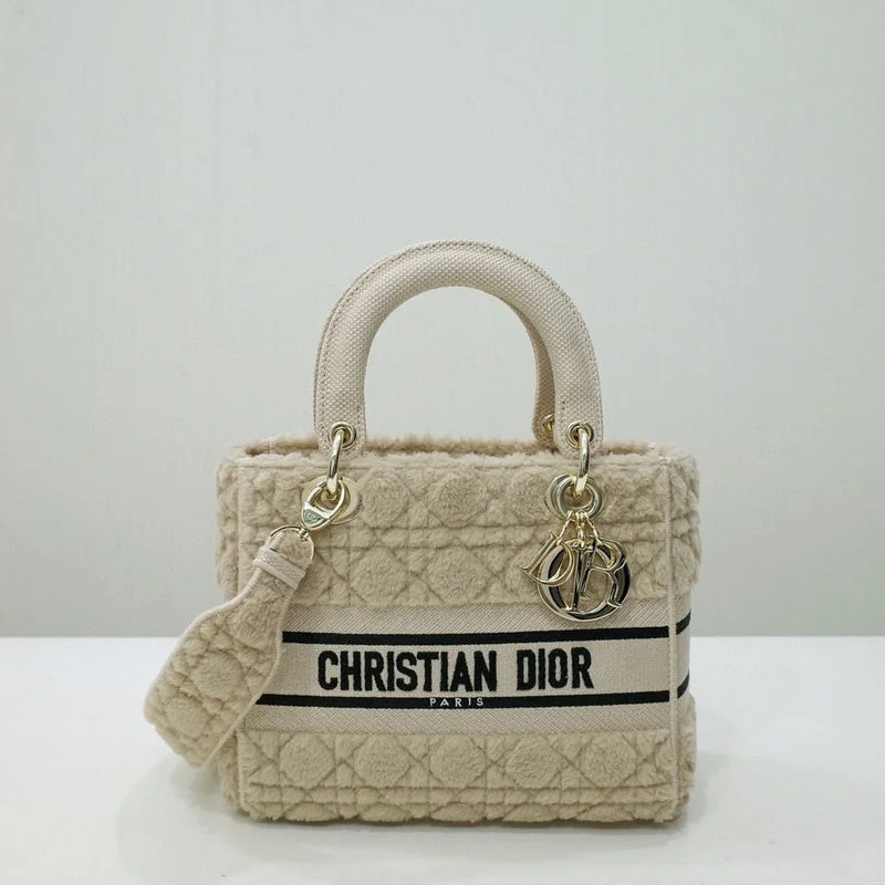 Christian Dior handbags with a removable shoulder strap for versatilityChristian Dior  Bags - 3852