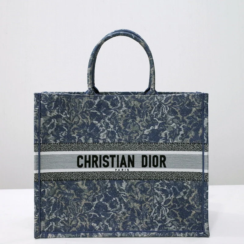 Christian Dior Saddle bags with a studded trim for a bold lookChristian Dior  Bags - 3855