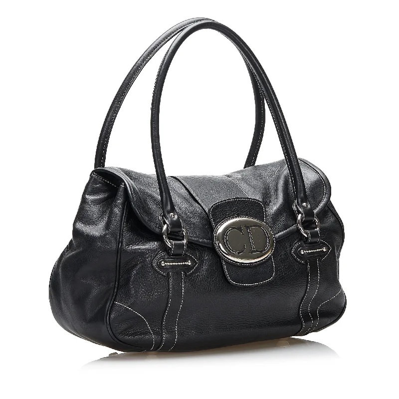 Christian Dior Saddle bags with a studded trim for a bold lookDior CD Flap Leather Shoulder Bag (SHG-RJFHi8)