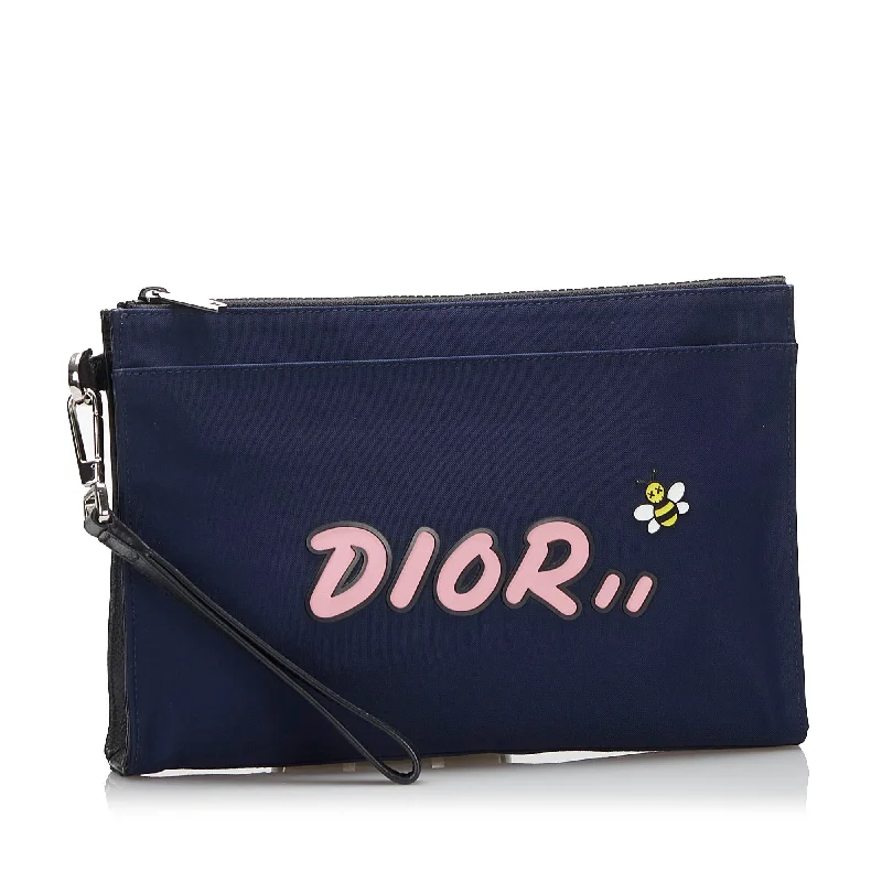 Contemporary Christian Dior handbags with a unique shapeDior Dior x Kaws Bee Clutch (SHG-JtvH2Y)